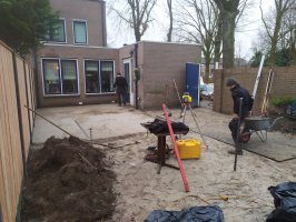 Aanleg achtertuin cortenstaal / buitenkeuken / schutting Fransebaan Eindhoven