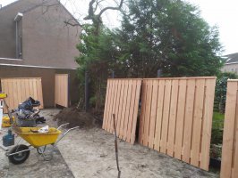 Aanleg achtertuin cortenstaal / buitenkeuken / schutting Fransebaan Eindhoven