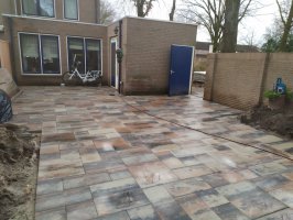 Aanleg achtertuin cortenstaal / buitenkeuken / schutting Fransebaan Eindhoven