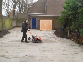 Aanleg achtertuin cortenstaal / buitenkeuken / schutting Fransebaan Eindhoven