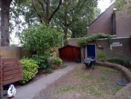 Aanleg achtertuin cortenstaal / buitenkeuken / schutting Fransebaan Eindhoven