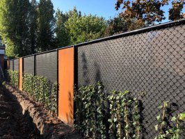 Hekwerk montage met aanplanten