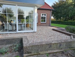 Aanleg achtertuin / bestrating Borkel en Schaft
