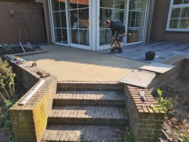 Aanleg achtertuin / bestrating Borkel en Schaft