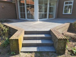 Aanleg achtertuin / bestrating Borkel en Schaft