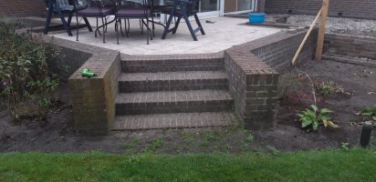 Aanleg achtertuin / bestrating Borkel en Schaft