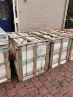 Aanleg natuursteen tegels / gazon Helmond